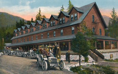 Mount Rainier National Park Inn, c1916 af Asahel Curtis