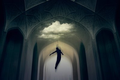 Mand, der bestiger buerne af Asef Azimaie