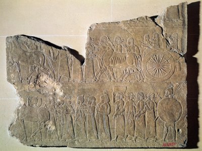 Fragment af et relief, der forestiller et optog af krigsfanger, fra Assurbanipals palads i Nineve (sten) af Assyrian