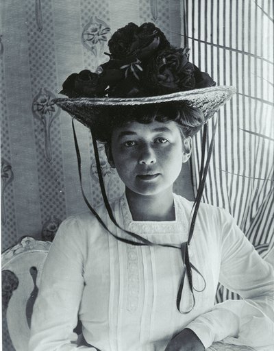 Harriet Bosse, Furusund 1904 (s/hvid foto) af August Johan Strindberg