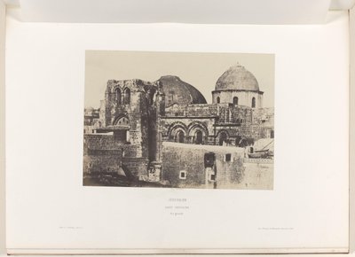 Udsigt over Den Hellige Gravs Kirke i Jerusalem Jerusalem. Den hellige grav. Vue generale (titel på objekt) af Auguste Salzmann