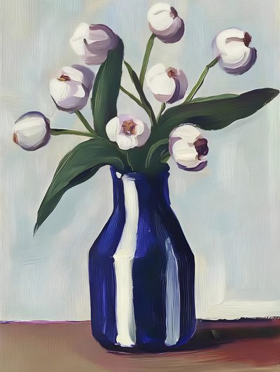 Hvide blomster i blå vase af Avanesova Elena