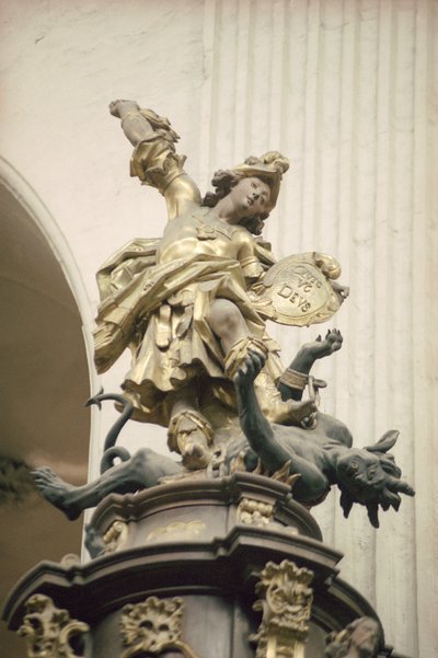 Prædikestol, også kaldet Sandhedens Prædikestol, detalje: St. Michael and the Dragon, 1749 (forgyldt, træ og intarsia) (se også 252679 og 252680) af Bavarian school