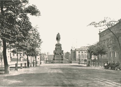 Statue af Frederik den Store, Unter Den Linden, Berlin, Tyskland, 1895. af Berlin Photographic Co