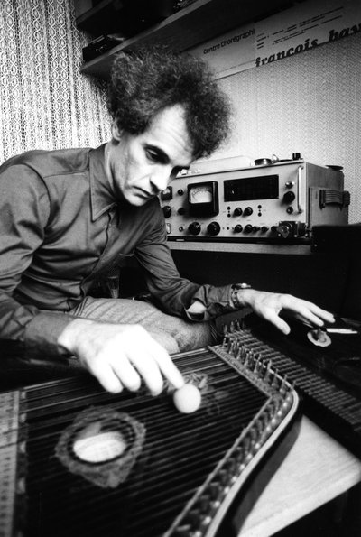 Francois BAYLE af Bernard Perrine