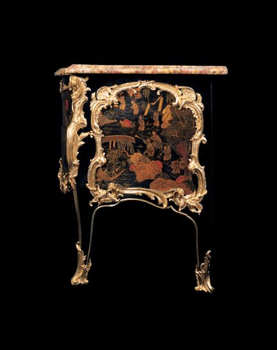 En Louis XV-kommode af Bernard van Risenburgh II