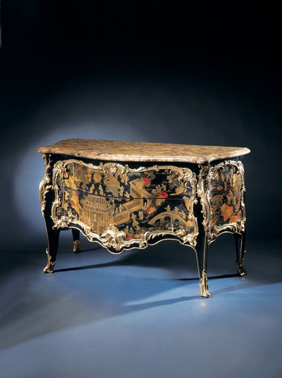 En Louis XV-kommode, 1710-65 af Bernard van Risenburgh II