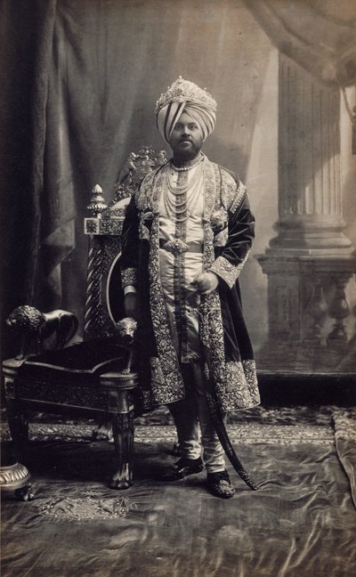 Maharaja Jagatjit Singh af Kapurthala, ca. 1903 (albumintryk) af Bourne & Shepherd