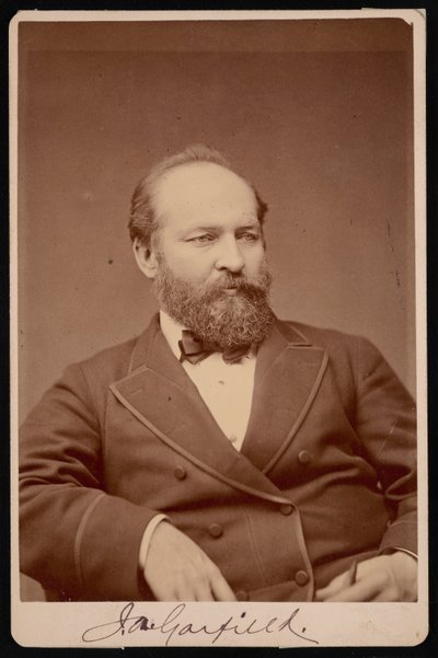 Portræt af James Abram Garfield 1831-1881, før 1876. af Brady