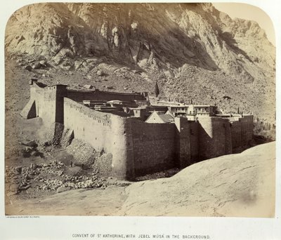 St. Katherine kloster med Jebel Músá i baggrunden, fra Ordnance Survey of the Peninsula of Sinai af British Photographer