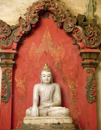 Siddende Buddha i meditation (alabaster) af Burmese School