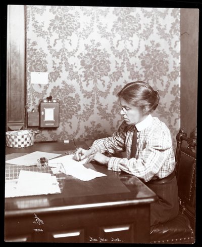Miss Helen Marot, 1904 (sølv gelatinetryk) af Byron Company