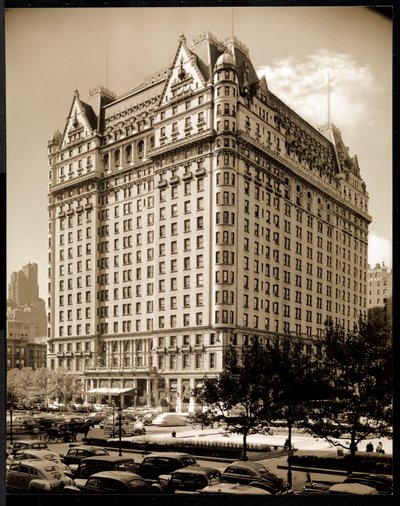 The Plaza Hotel, 5th Avenue og 59th Street, New York, ca. 1937 (sølv gelatinetryk) af Byron Company
