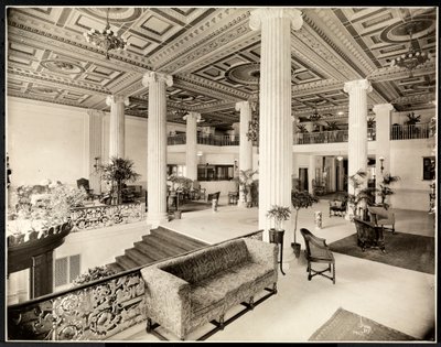 Indgangen og lobbyen på Robert Treat Hotel, Newark, New Jersey, 1916 (sølv gelatinetryk) af Byron Company