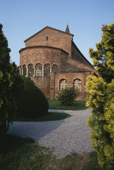 Udvendigt billede af chevet af Byzantine School