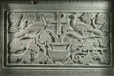 Påfugle og vinstokke (marmor) af Byzantine School