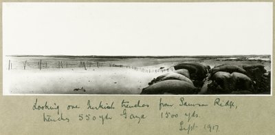 Ser over tyrkiske skyttegrave fra Samson Ridge, september 1917 af Capt. Arthur Rhodes