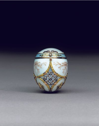 Sjælden juvelbesat tofarvet ægbonbonnière, 1896-1908 af Carl Fabergé