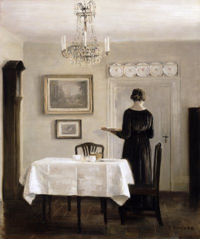 Interiør med Lady Carrying Tray, ca. 1905 af Carl Holsoe