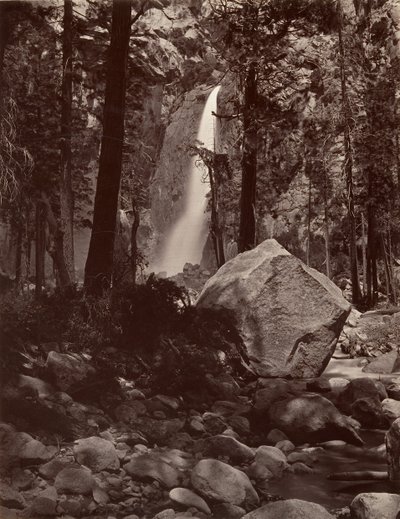 Lower Yosemite Fall, 1.600 fod, ca. 1872, trykt ca. 1876. af Carleton E. Watkins.