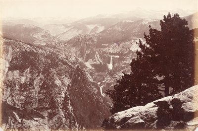 Vernal og Nevada Falls fra Glacier Point af Carleton E. Watkins