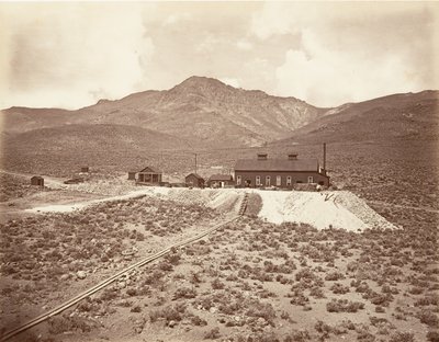 Bygninger af Sutro Tunnel, 1875, trykt ca. 1876. af Carleton Emmons Watkins