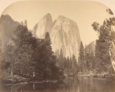 Cathedral Rock, River View, 1861. af Carleton Emmons Watkins