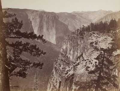 Første udsigt over Yosemite Valley fra Mariposa Trail, 1865-66 af Carleton E. Watkins