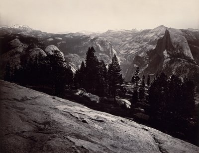 Udsigt fra Sentinel Dome, Yosemite, 1865-66. af Carleton Emmons Watkins