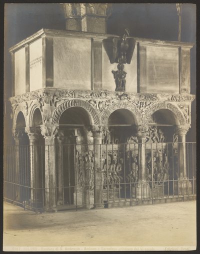 Milano - S. Ambrogio-basilikaen - kristen ambo og sarkofag fra det 6. århundrede af Carlo Brogi