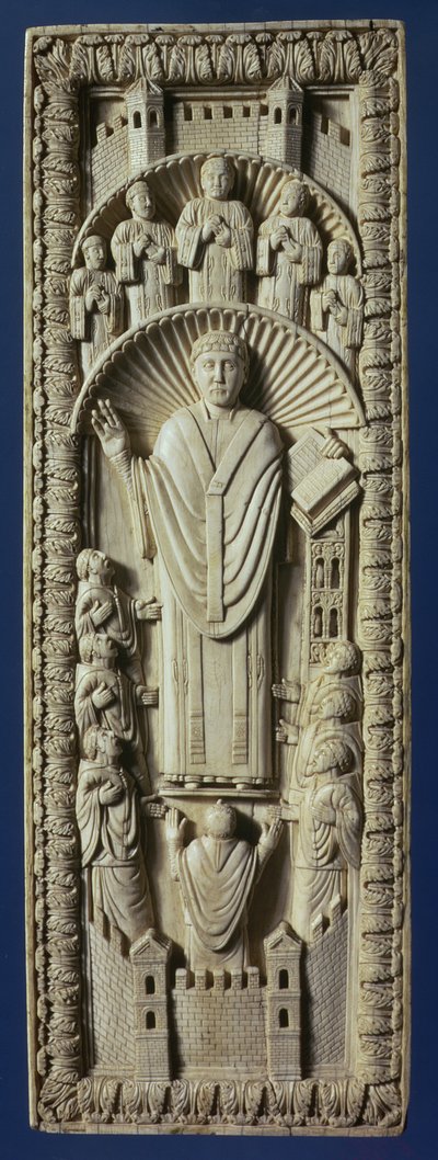 En ærkebiskop blandt sit kor, ca. 875 e.Kr. (elfenbenspanel) af Carolingian School