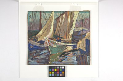 Fishing Boats In Harbor (gouache på brunt papir) af Carolyn Bradley