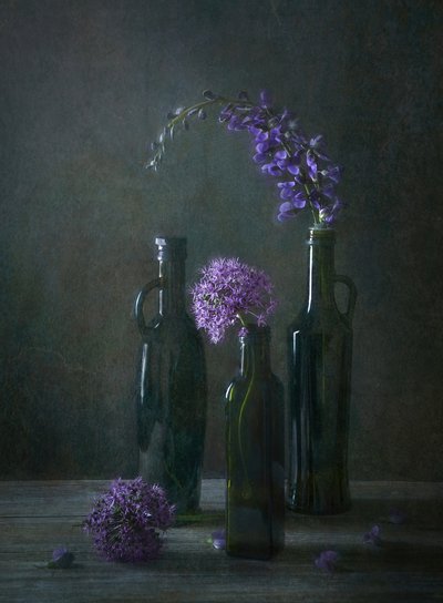 Stemningsfulde blomsterflasker af Catherine Wang