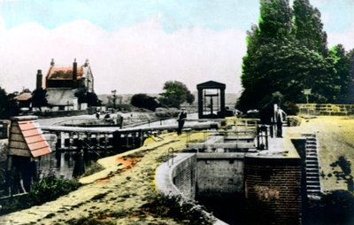 Teddington Lock, Richmond, London, 1926. af Cavenders Ltd