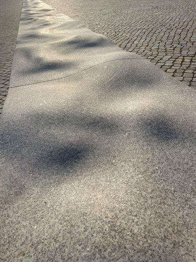 Komposition - Arkitektur - Detaljer, 2024 (foto) af Cécile Jamet