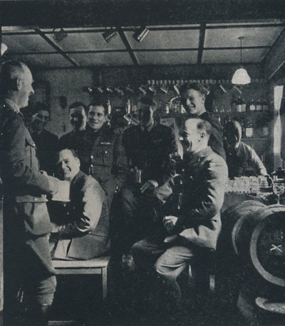 Drikkevarer hele vejen rundt, 1941 af Cecil Beaton