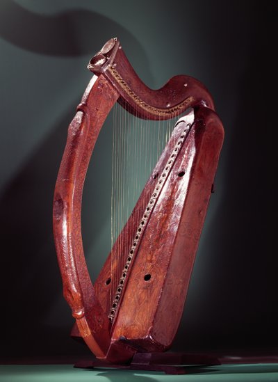Harpe (træ med messing og sølv) af Celtic