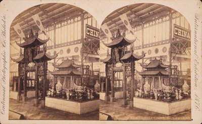 Udsigt over den kinesiske domstol, hovedbygningen, Centennial Exhibition, Philadelphia af Centennial Photographic Co.