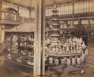 Udsigt over den kinesiske domstol, hovedbygningen, Centennial Exhibition, Philadelphia af Centennial Photographic Co.