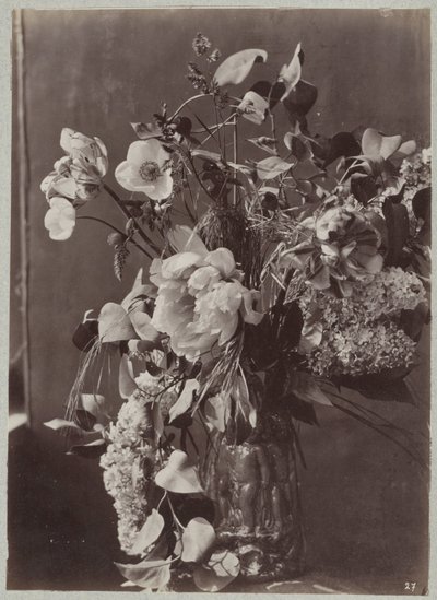 Blomsterstudie med ornamenteret vase af Charles Aubry (manner of)
