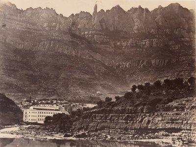 Monserrat, Generel udsigt over bjerget fra Monistrol, 1860. af Charles Clifford
