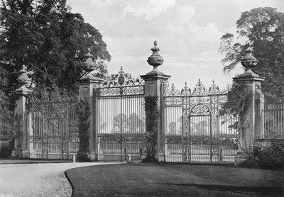 Inde i portene af Charles Latham