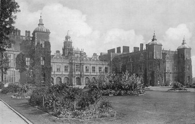 Sydfacade af Charles Latham