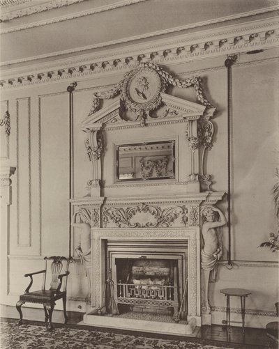 Stoke Hall, Derbyshire, tegnestue skorstensstykker af Charles Latham