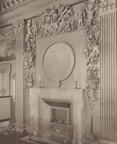 Admiralitetet, Whitehall, Bestyrelsesrumsskorstensstykke af Charles Latham