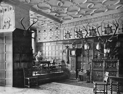 The Dais i Salen af Charles Latham