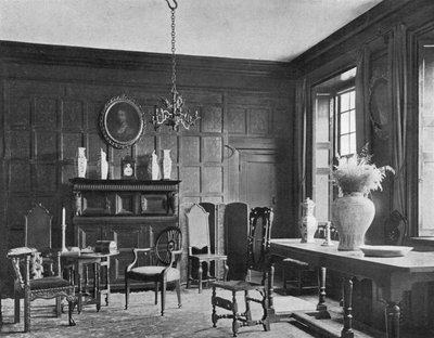 The Hall Chamber (s/h foto) af Charles Latham
