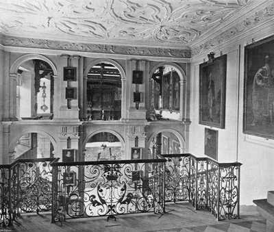 Hallen set fra Trappen af Charles Latham