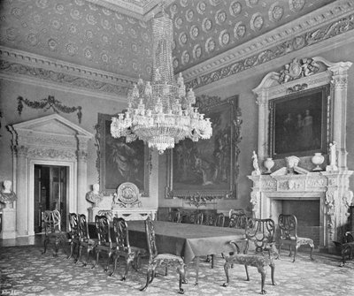 Salonen af Charles Latham