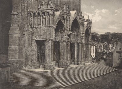 Plate XII Chartres Cathedral, Portico du Midi Plate XII Chartres Cathedral..., 1855. af Charles Nègre
